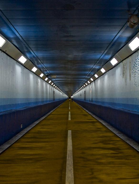 Tunnel Vandrerhjem Kitakyushu Eksteriør bilde